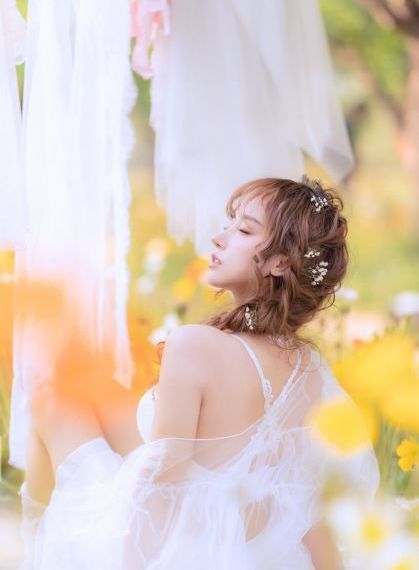 天降少女孩子从2楼掉未增删_1080动漫在线观看
