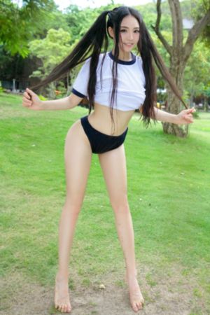 julia紧身裙女教师在线视频_4K在线播放